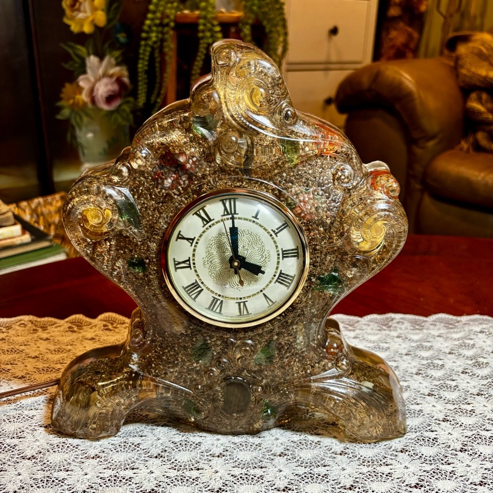 WORKING Lanshire Vomit Clock Vintage Resin Mantle Clock Plug In 1960’s